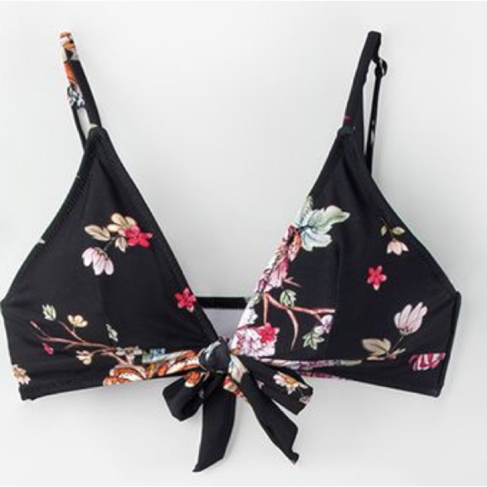 CUPSHE Tie-Front Black Floral Bikini Too - Size L